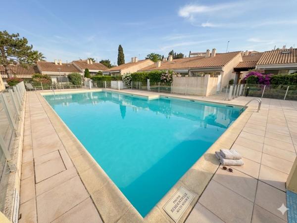VILLA CLUB EXCLUSIVE SANARY-SUR-MER : Terrasse, Piscine, Plage 5 min