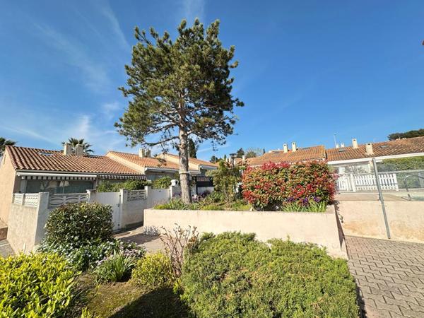 VILLA CLUB EXCLUSIVE SANARY-SUR-MER : Terrasse, Piscine, Plage 5 min