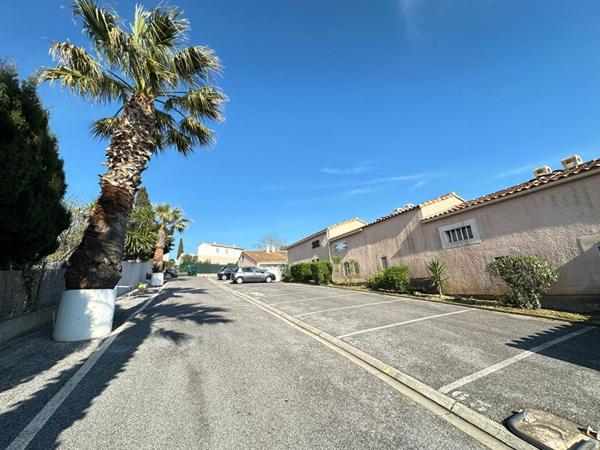 VILLA CLUB EXCLUSIVE SANARY-SUR-MER : Terrasse, Piscine, Plage 5 min
