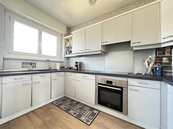 Appartement 3 chambres, 105 m2 + Annexe habitable 67 m2, terrasses, garage et cave