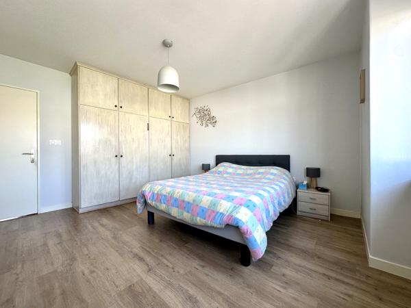 Appartement 3 chambres, 105 m2 + Annexe habitable 67 m2, terrasses, garage et cave