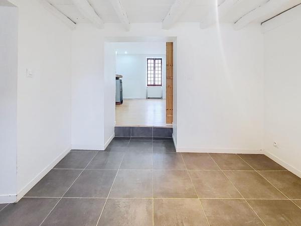 Maison de ville évolutive avec suite parentale, caves et étage aménageable à Dun-sur-Auron