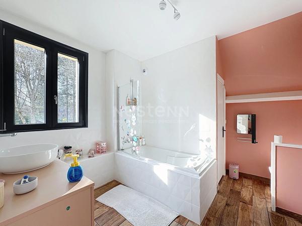 Maison Lamorlaye 10 pièce(s) 343 m2, piscine couverte et jardin 5000 m²