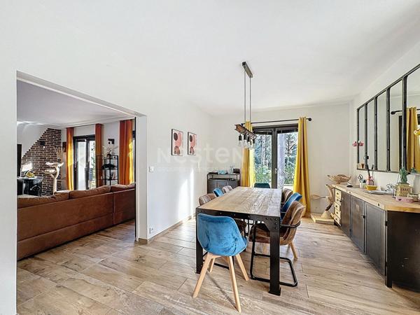 Maison Lamorlaye 10 pièce(s) 343 m2, piscine couverte et jardin 5000 m²