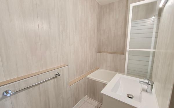 Appartement à louer    4 pièces • 65,39 m2 Le Pont-de-Claix