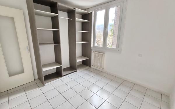 Appartement à louer    4 pièces • 65,39 m2 Le Pont-de-Claix