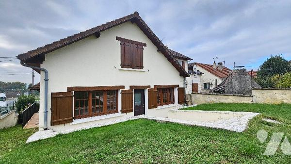 CHÂTEAU-THIERRY - Maison de 122 m² - 3 chambres.