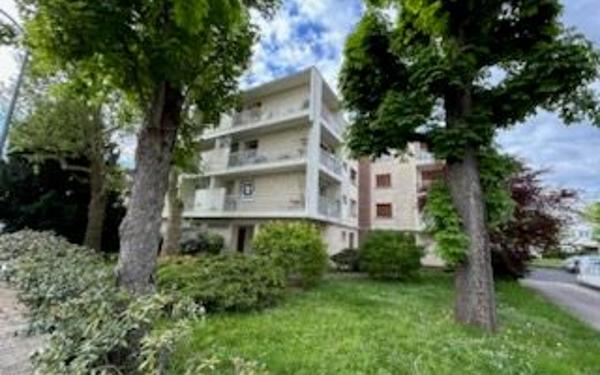 Appartement à vendre    2 pièces • 37,67 m2 Créteil