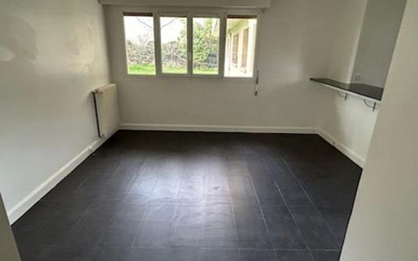 Appartement à vendre    2 pièces • 37,67 m2 Créteil