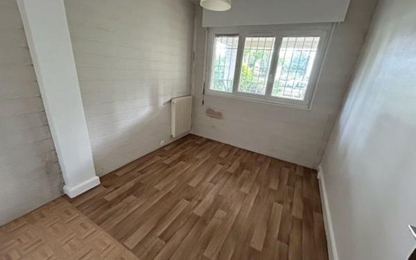 Appartement à vendre    2 pièces • 37,67 m2 Créteil