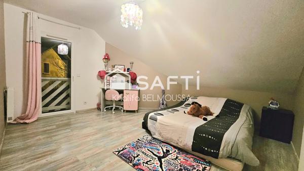 Maison de prestige avec piscine sur terrain de 2 800 m² à Belley