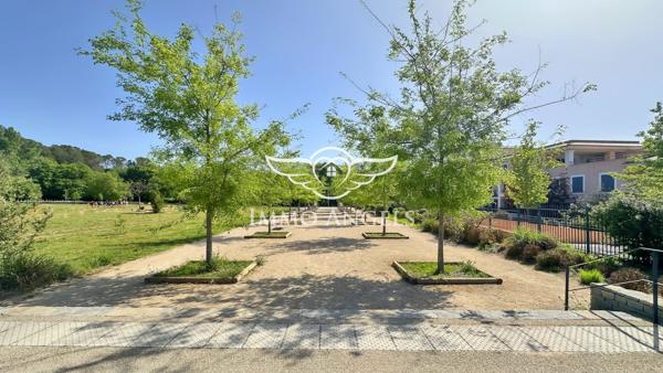 Propriété de 160m2, dépendance, Garage, sous-sol, calme, commodités