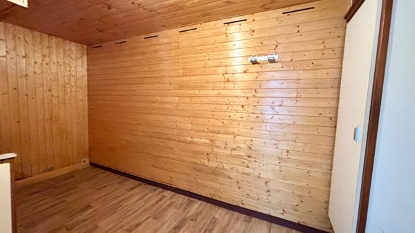 Chambre/bureau à vendre 9,1m2 - Corbeil Essonnes