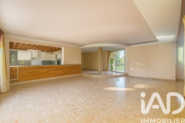 Maison à vendre 6 pièces 300 m² Gannat