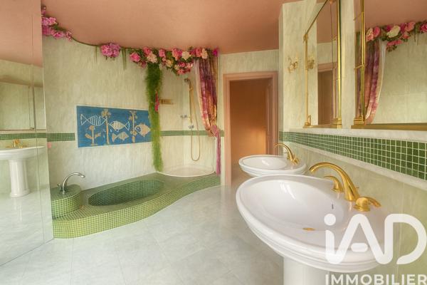Maison à vendre 6 pièces 300 m² Gannat
