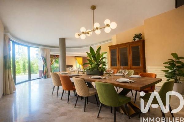 Maison à vendre 6 pièces 300 m² Gannat