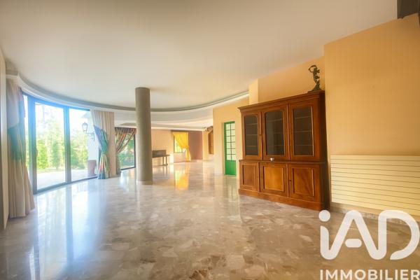 Maison à vendre 6 pièces 300 m² Gannat