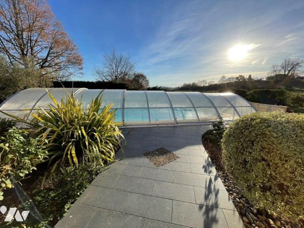 MIRANDE à 10min, au calme, belle villa plain-pied offrant une superbe vue Pyrénées et vallons.