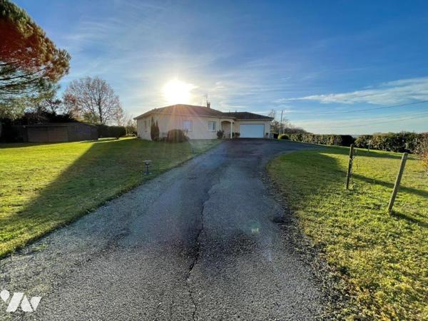 MIRANDE à 10min, au calme, belle villa plain-pied offrant une superbe vue Pyrénées et vallons.