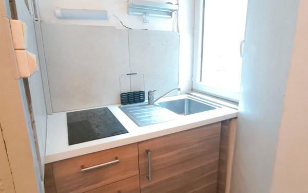 Appartement à vendre    2 pièces • 18 m2 Nîmes