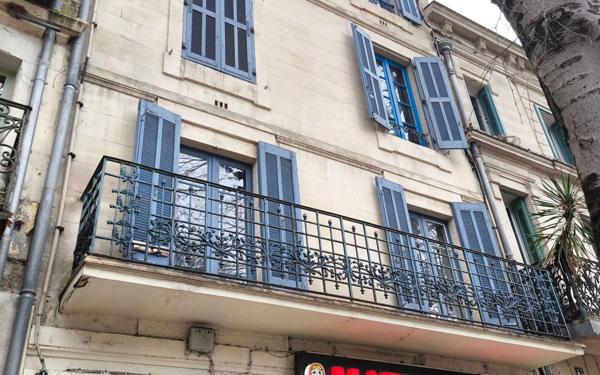 Appartement à vendre    2 pièces • 18 m2 Nîmes