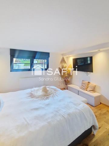 Maison individuelle de plain-pied élevée sur sous-sol entièrement rénovée !