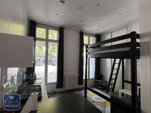Appartement à louer 1 pièce 23m²