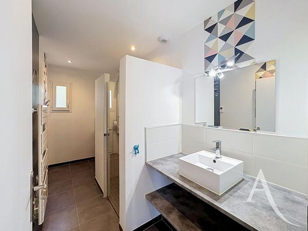 Villa contemporaine Plain pied- 172m² - Piscine - Terrain 1230 m²