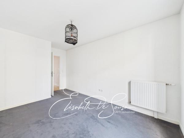 3 pièces immeuble récent aux portes de Paris