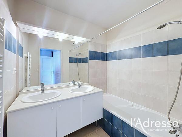 Exclusivité l'Adresse Immobilier - Tournefeuille - Apt T3 de 64.17m² avec 2 places de parking S.sol