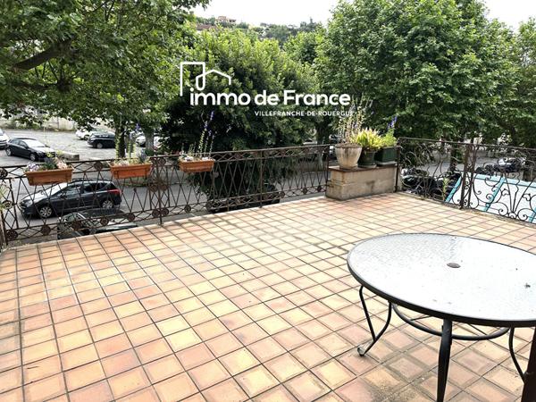 Maison de ville 103 m² 3 chambres avec terrasse et ancien local professionnel