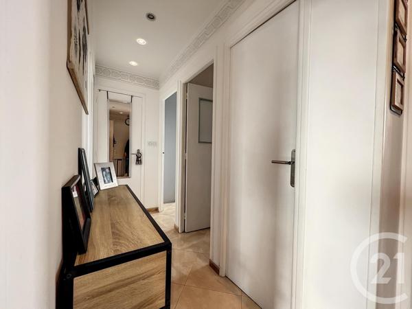 Appartement F4 à vendre  4 pièces - 66,01 m2 TROYES - 10