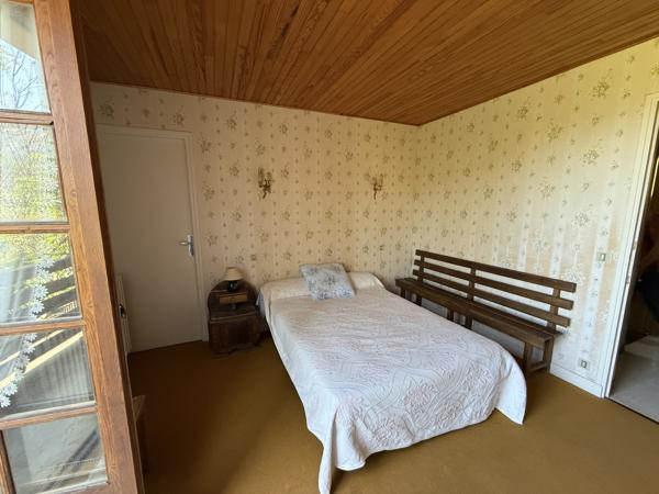 Maison familiale avec grand terrain constructible à Jausiers