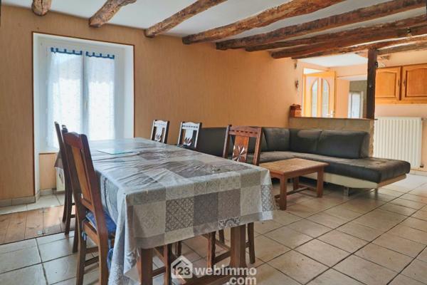 Maison de village 113 m² à Valence-en-Poitou 86700
