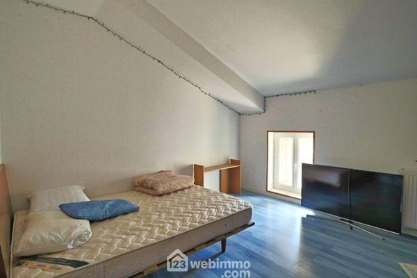Maison de village 113 m² à Valence-en-Poitou 86700