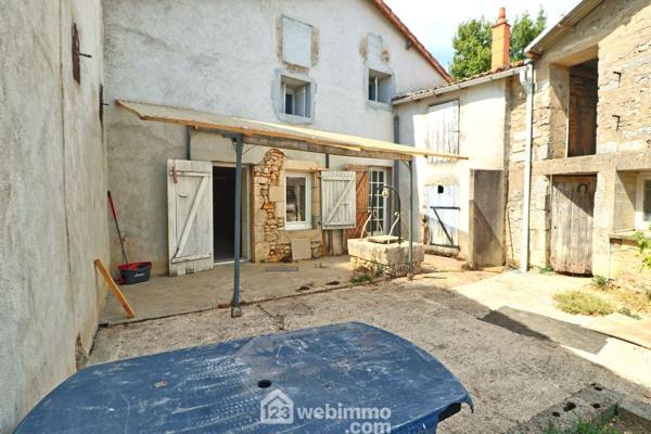 Maison de village 113 m² à Valence-en-Poitou 86700