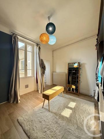 Maison à vendre  9 pièces - 225 m 2   MOULINS  - 03