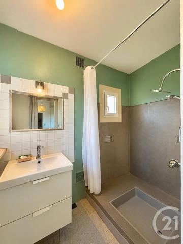 Maison à vendre  9 pièces - 225 m 2   MOULINS  - 03