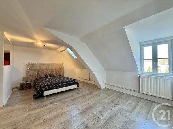 Maison à vendre  9 pièces - 225 m 2   MOULINS  - 03