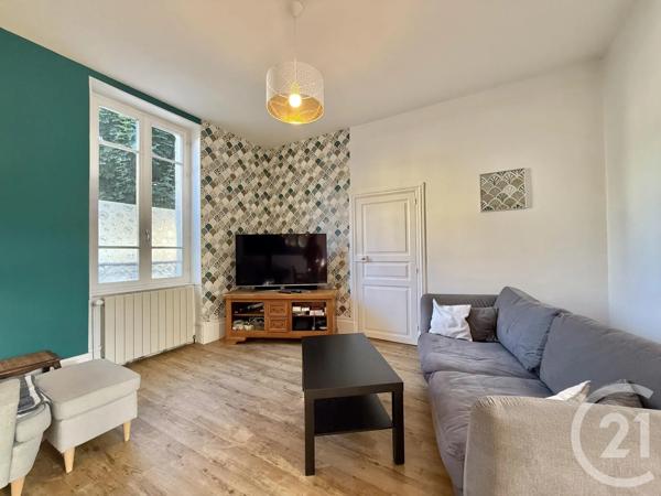 Maison à vendre  9 pièces - 225 m 2   MOULINS  - 03