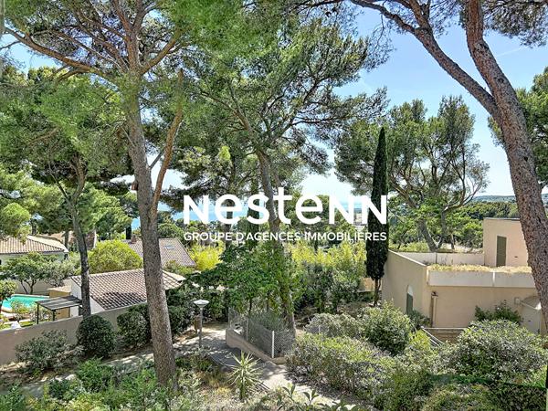 Appartement Cassis 4 pièces, 80 m2 au calme absolu avec vue mer, terrasse, stationnement facile