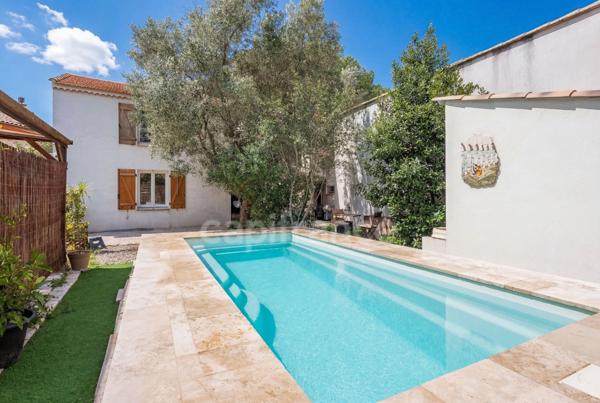 Maison à vendre 7 pièces LA CIOTAT CLOS DES PLAGES (13) TERRAIN 900 m2 Piscine