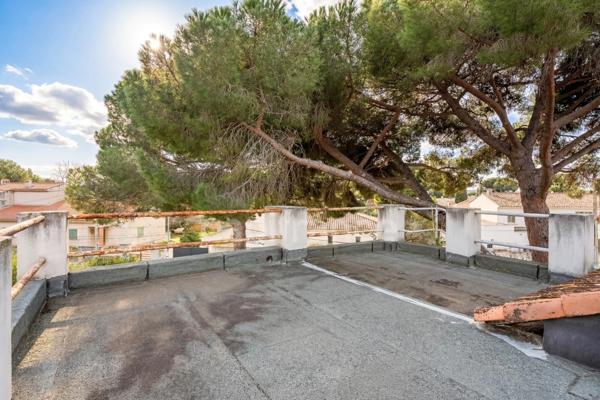 Maison à vendre 7 pièces LA CIOTAT CLOS DES PLAGES (13) TERRAIN 900 m2 Piscine