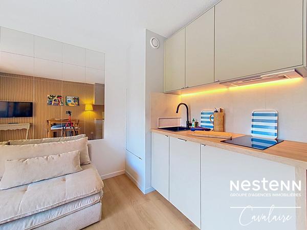 la Croix Valmer - Appartement refait à neuf d'environ 28 m² avec garage, terrasse et piscine