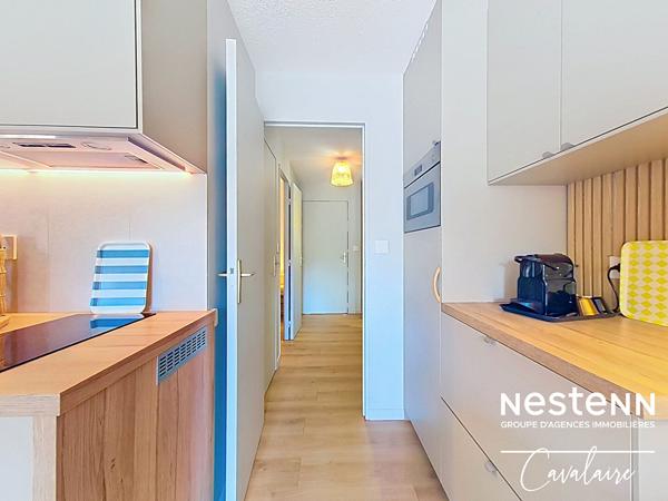 la Croix Valmer - Appartement refait à neuf d'environ 28 m² avec garage, terrasse et piscine