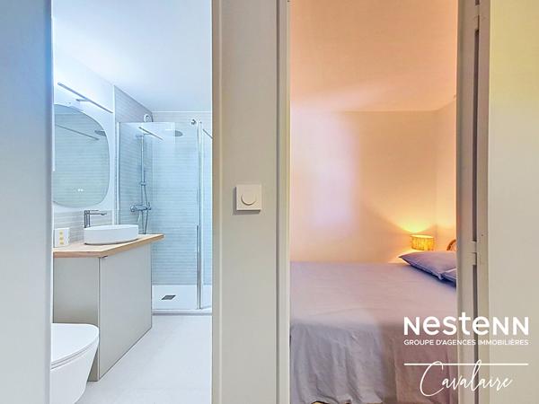 la Croix Valmer - Appartement refait à neuf d'environ 28 m² avec garage, terrasse et piscine