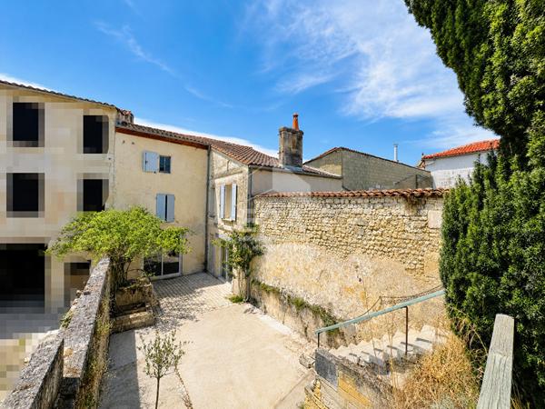 Maison Roullet Saint Estephe 7 pièce(s), 5ch, 229 m2