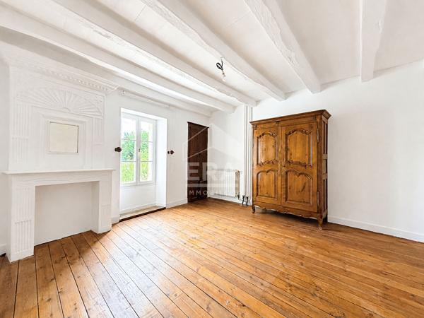Maison Roullet Saint Estephe 7 pièce(s), 5ch, 229 m2
