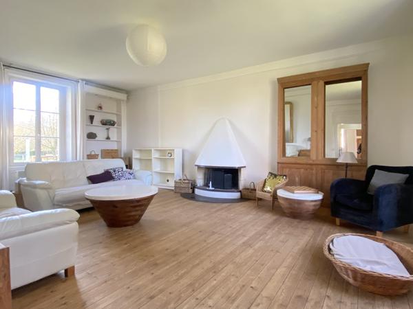 Maison 8 pièces - 209 m²