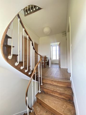 Maison 8 pièces - 209 m²